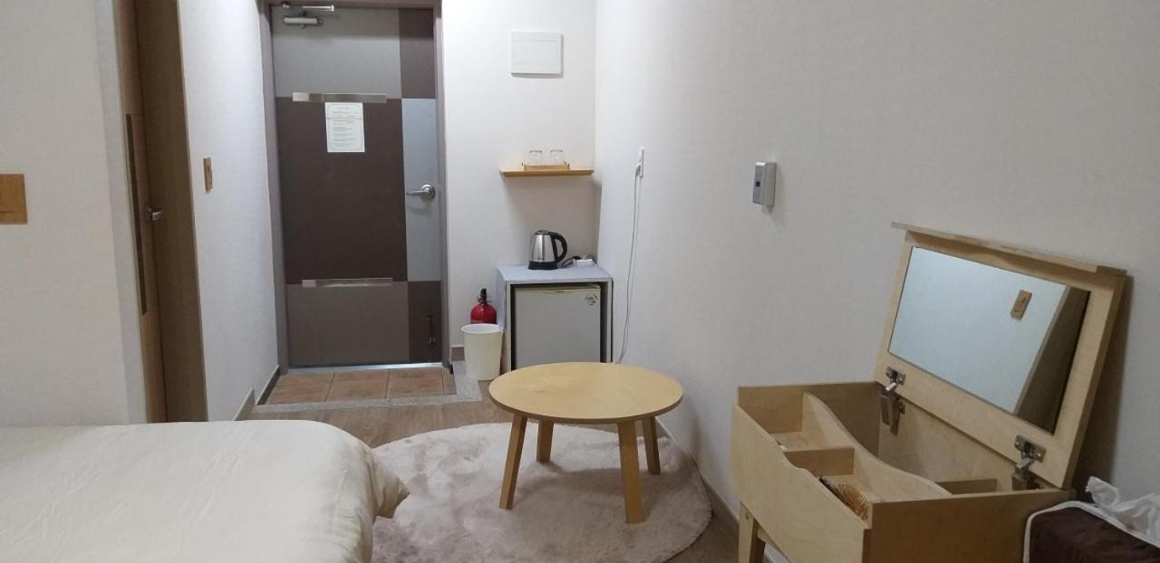 Moon Forest Guesthouse جيجو المظهر الخارجي الصورة