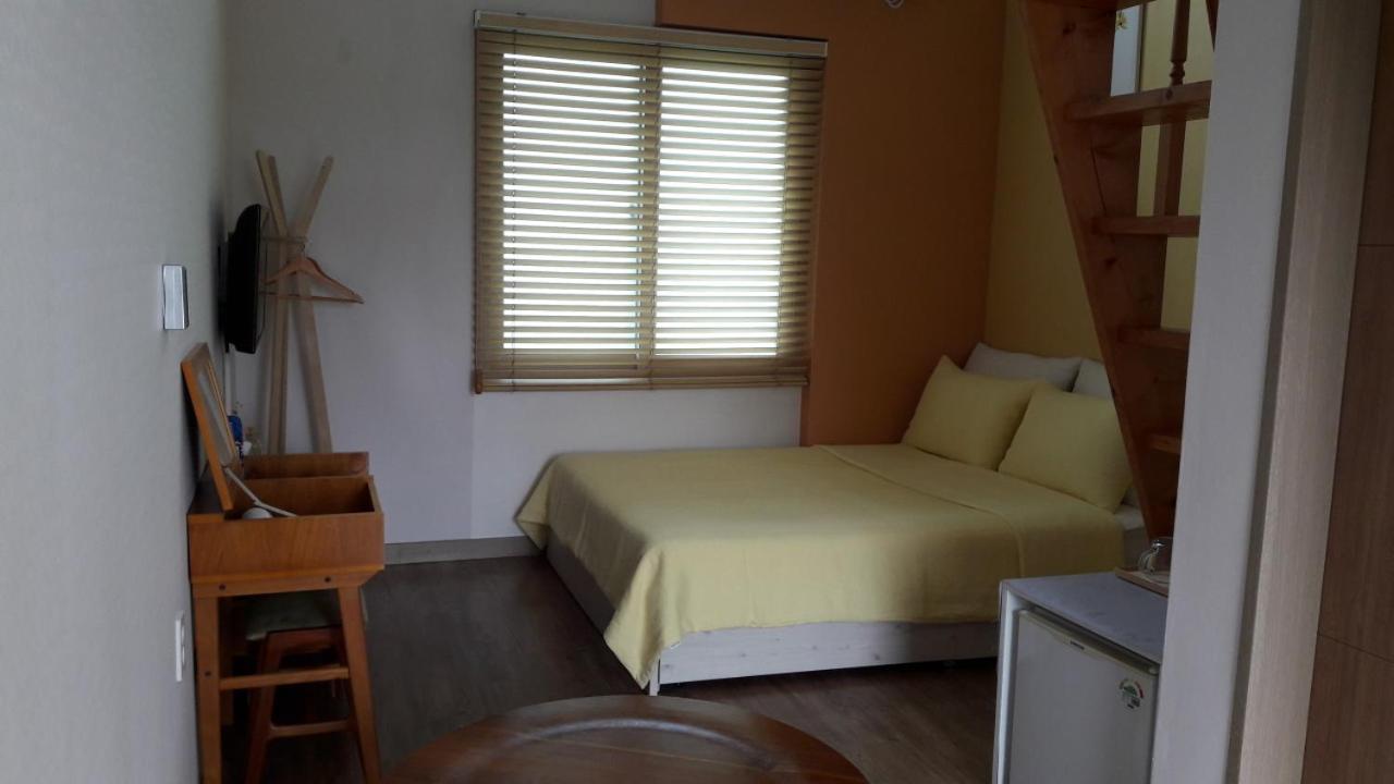 Moon Forest Guesthouse جيجو المظهر الخارجي الصورة