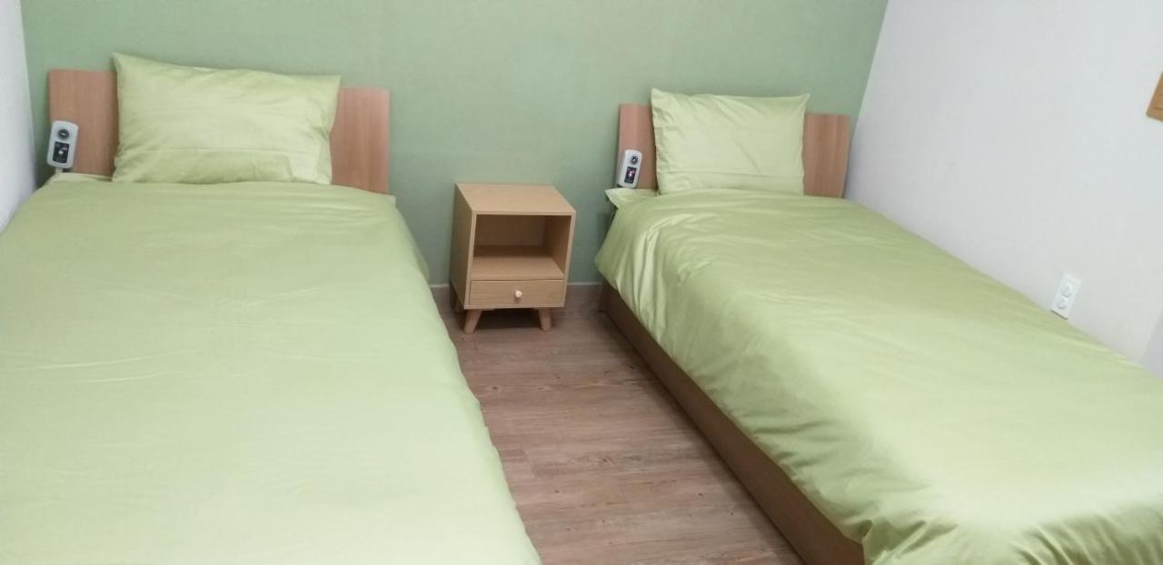 Moon Forest Guesthouse جيجو المظهر الخارجي الصورة